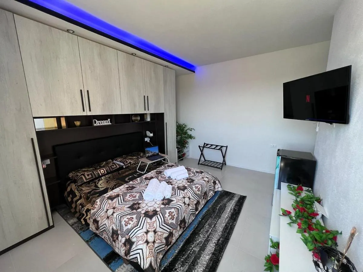 Welc-Home! Posada  Bed & Breakfast Posada (Sardinia)